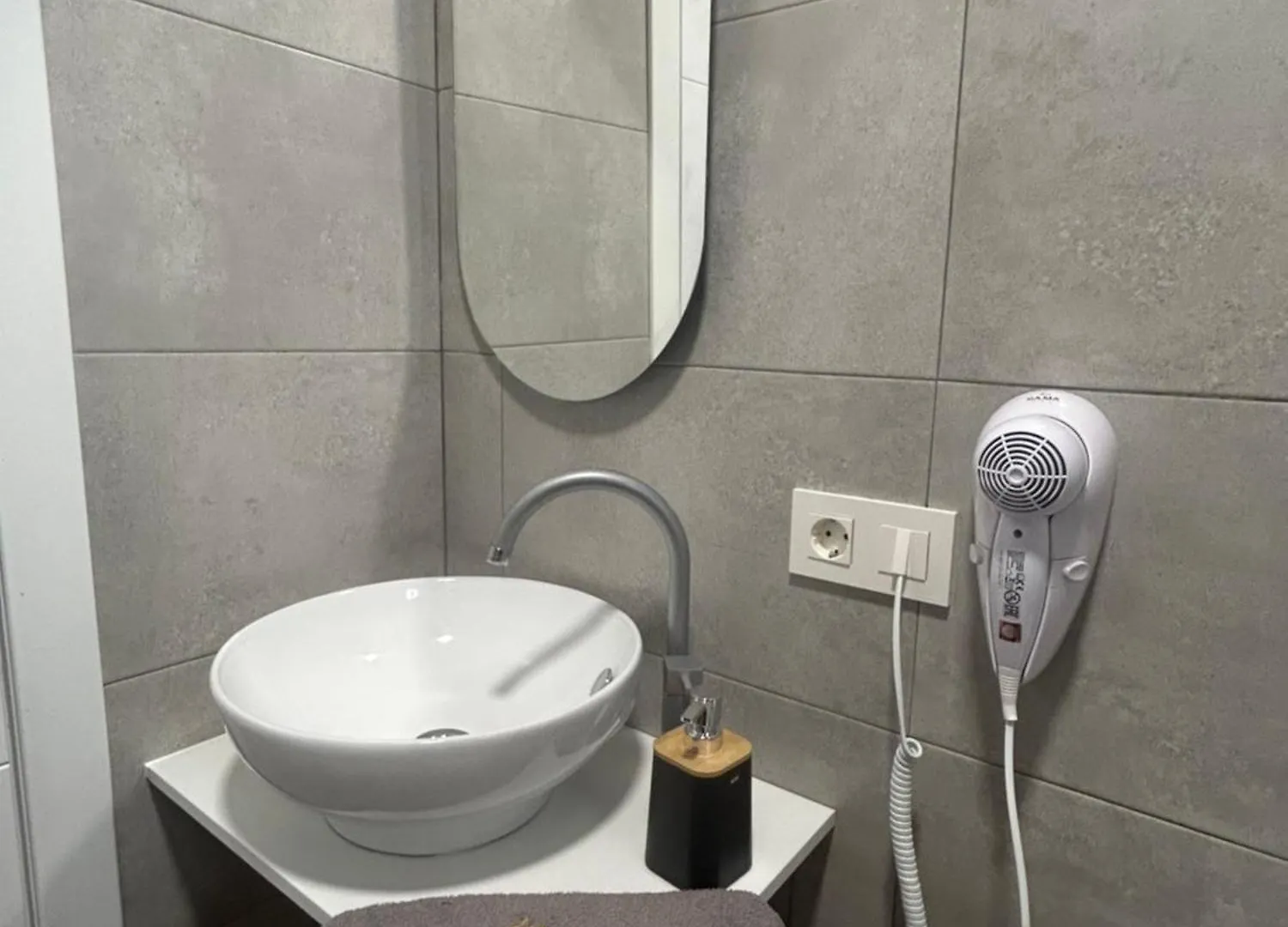 Lm Apartamentos Alfacar 0*,  Spain
